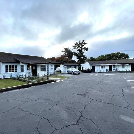 Deland Motel Buitenkant foto