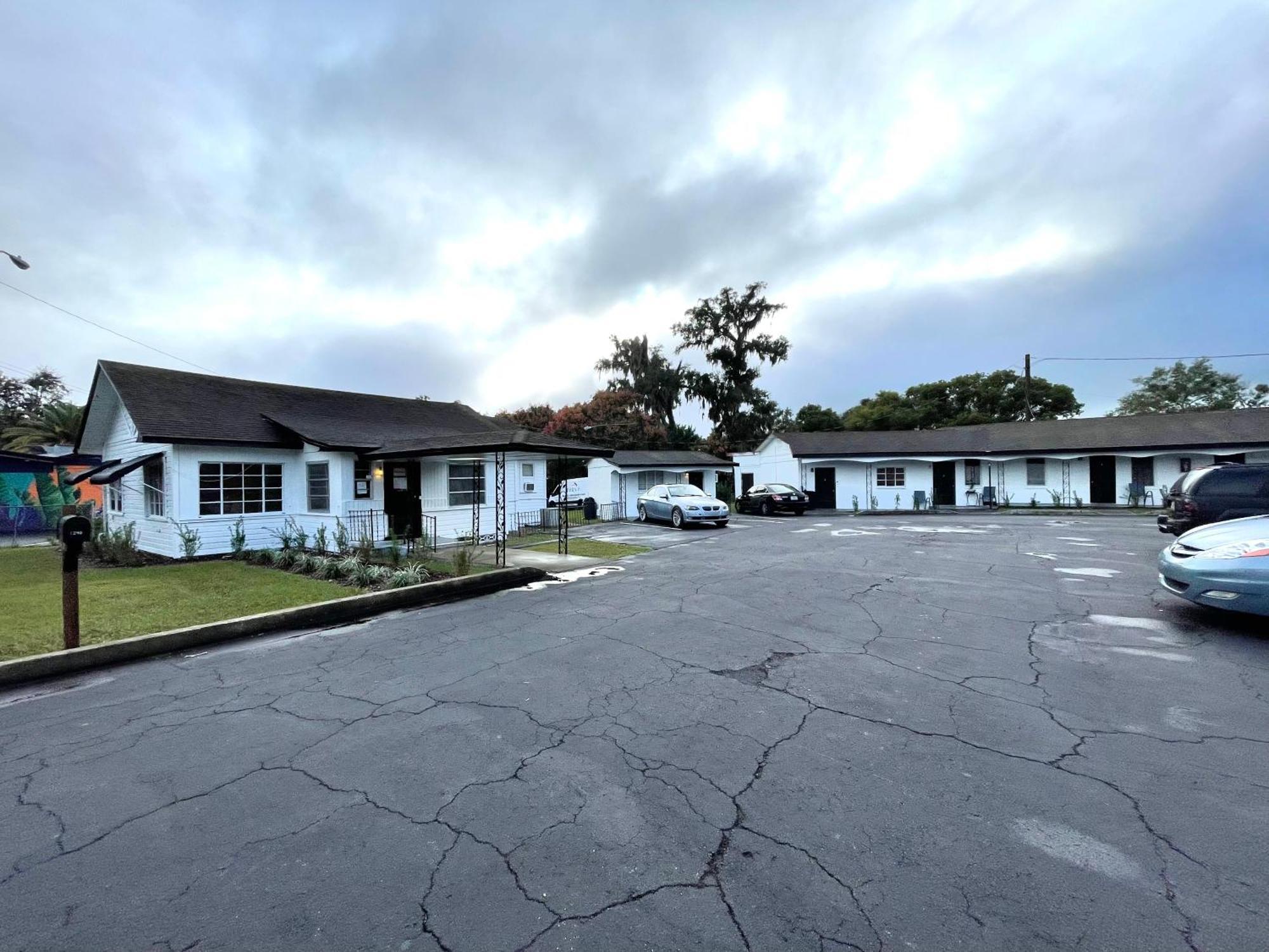 Deland Motel Buitenkant foto